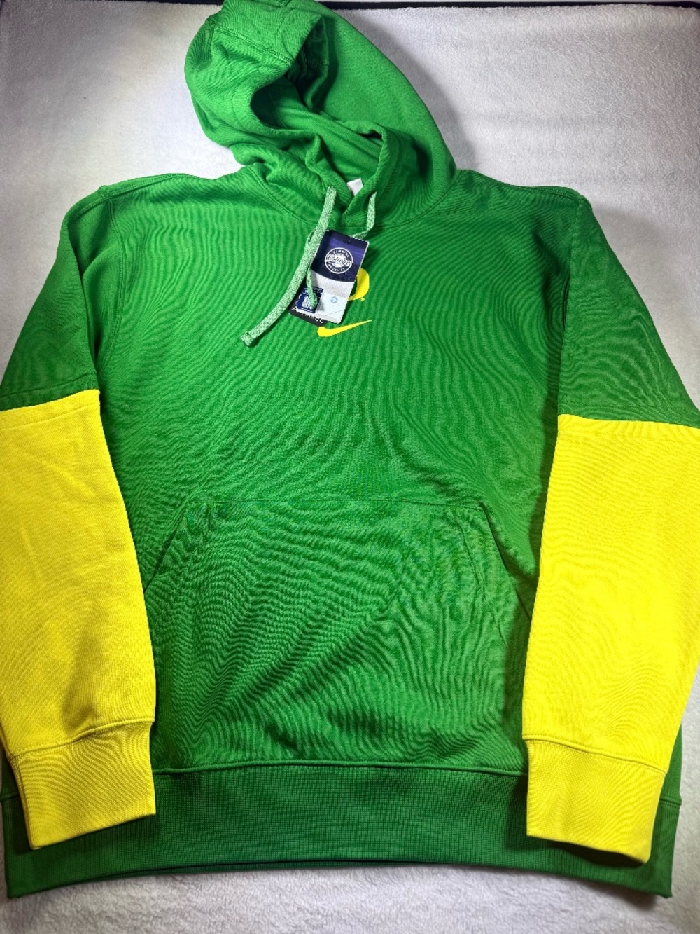 BNWT OREGON DUCKS PULLOVER HOODIE SIZE LARGE